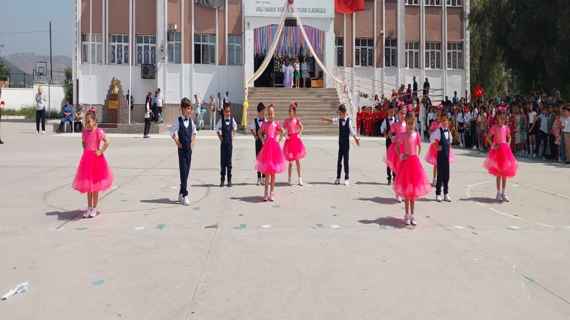 23 Nisan Ulusal Egemenlik ve Çocuk Bayramı Kutlu Olsun